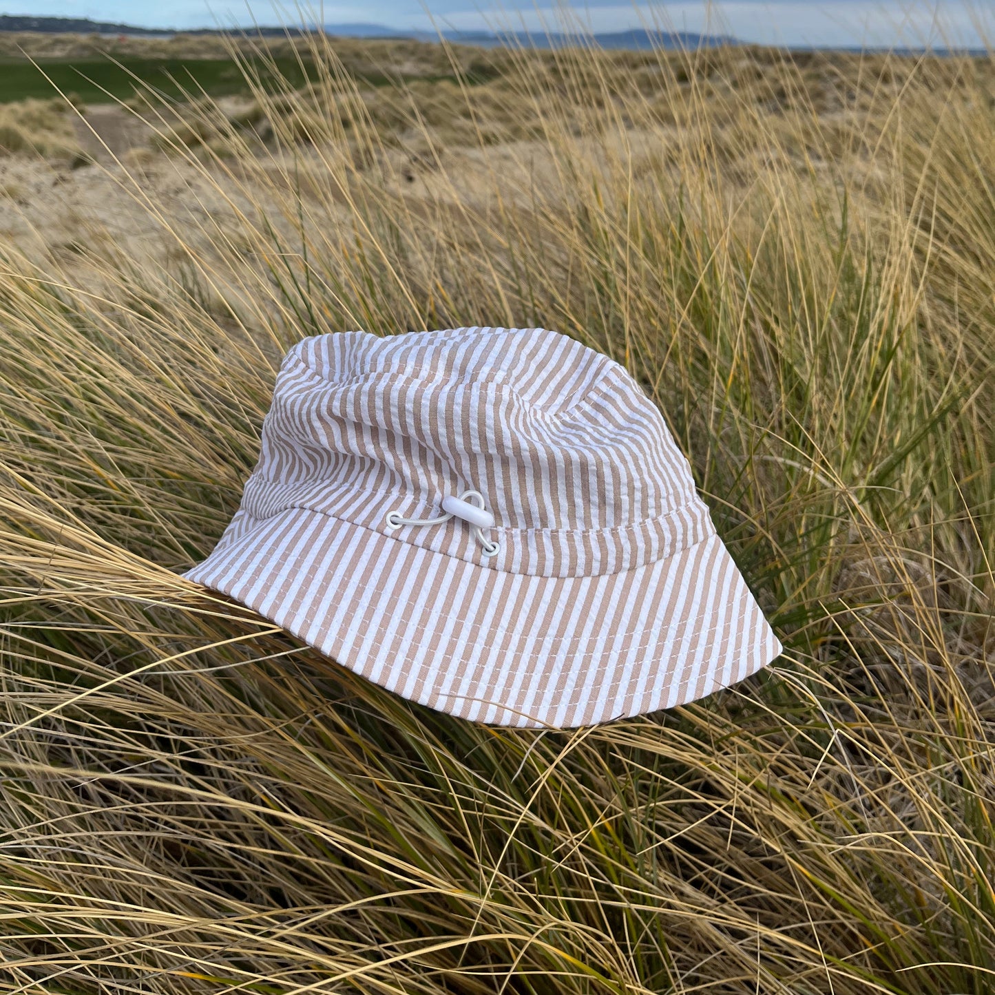 Seersucker lightweight adjustable buckets x Angus and Grace Go Golfing