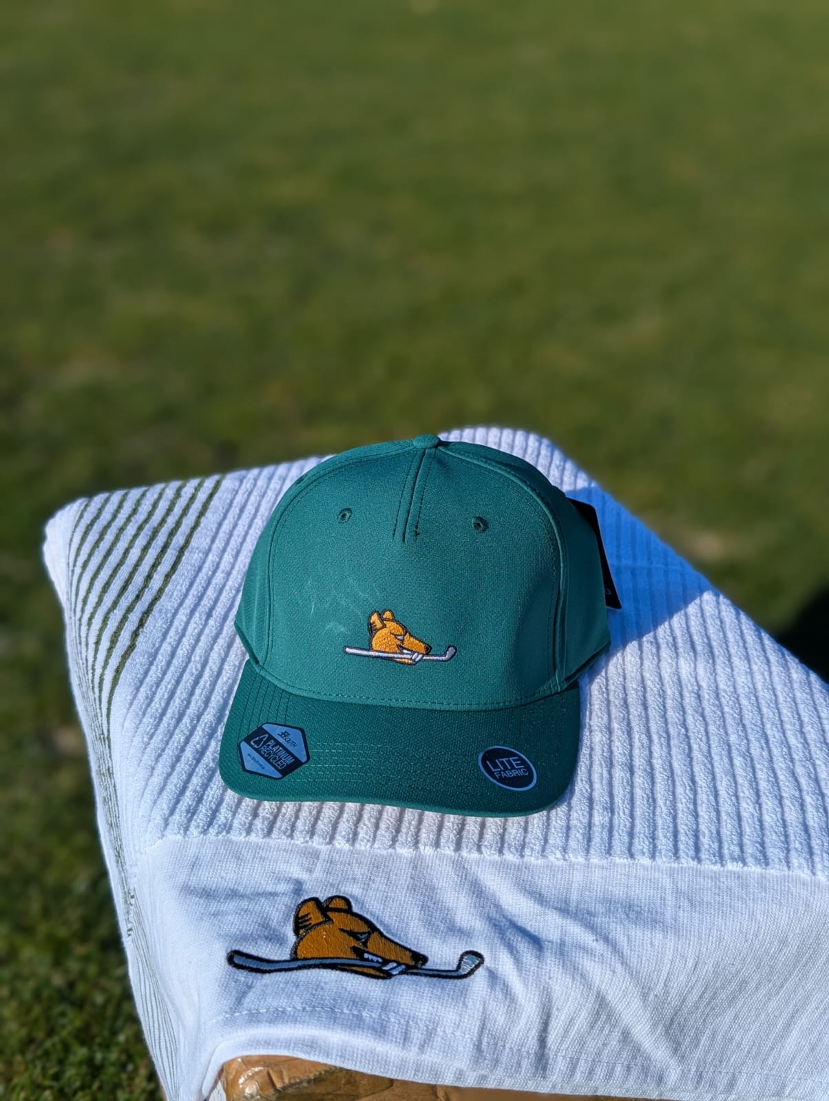 Lightweight structured performance cap