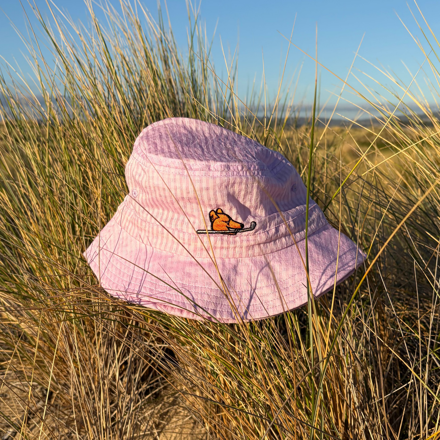 Seersucker lightweight adjustable buckets x Angus and Grace Go Golfing